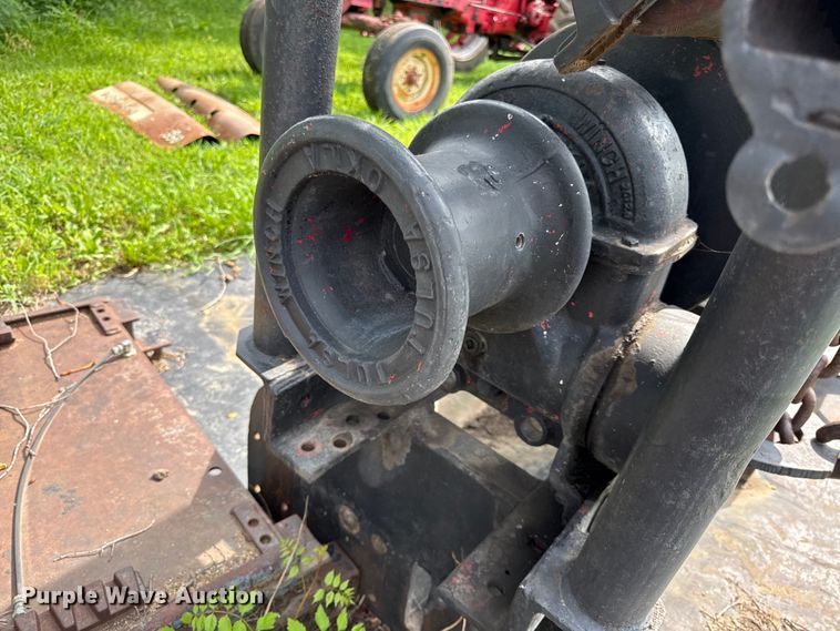 image for item EN0361 Tulsa winch