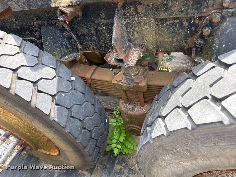 image for item EN0362 Truck parts
