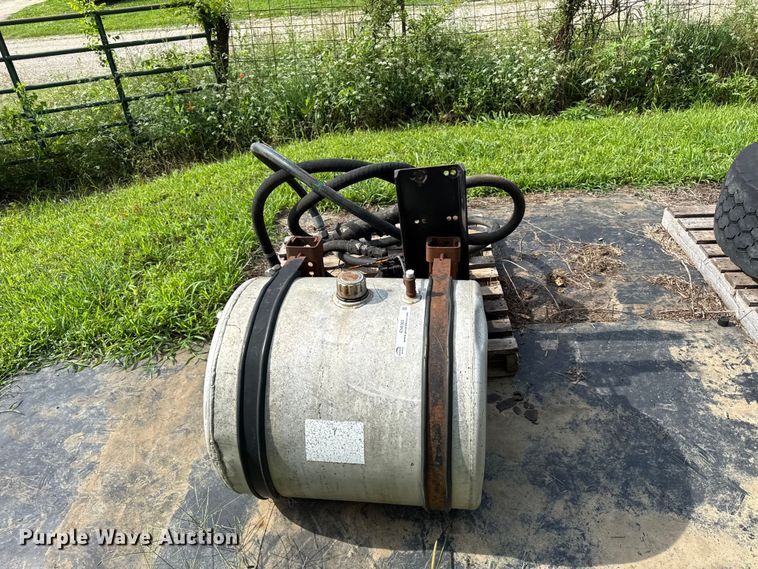 image for item EN0365 Truck parts