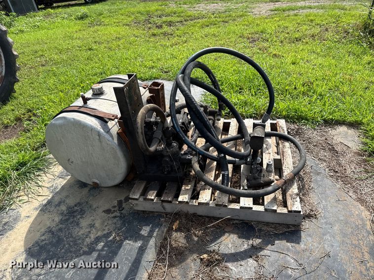 image for item EN0365 Truck parts