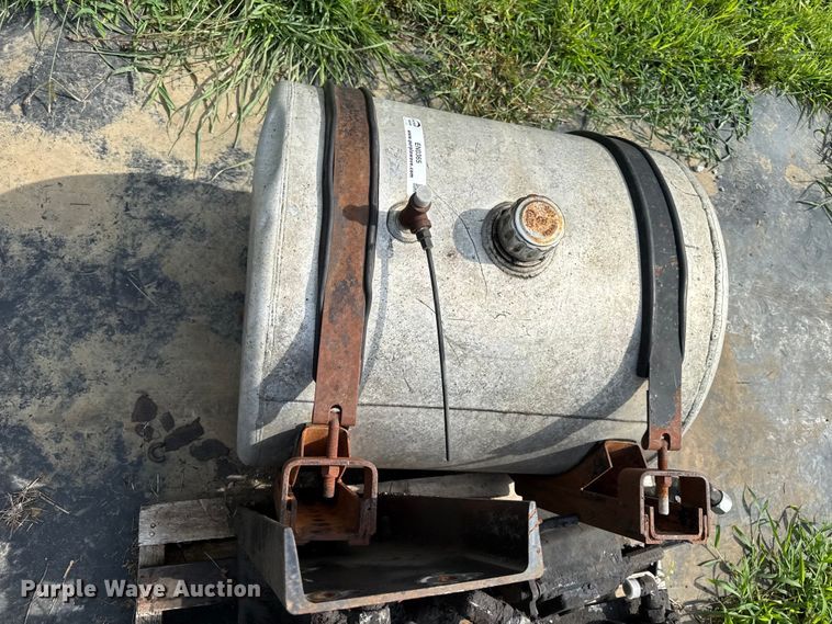 image for item EN0365 Truck parts