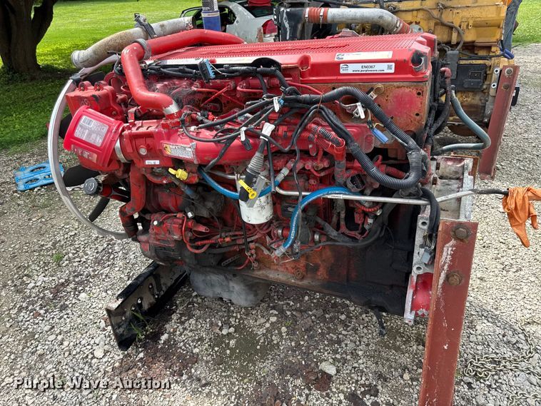 image for item EN0367 2015 Cummins ISX15 engine