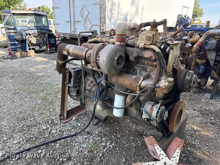 image for item EN0369 Cummins 855 engine