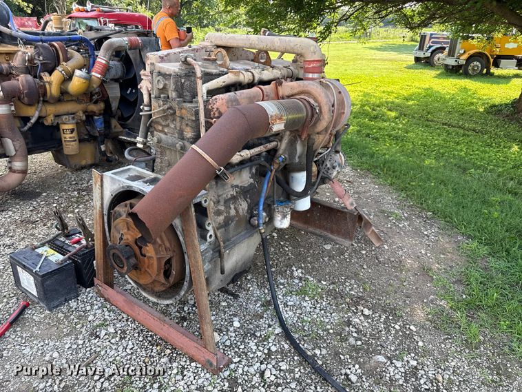 image for item EN0369 Cummins 855 engine