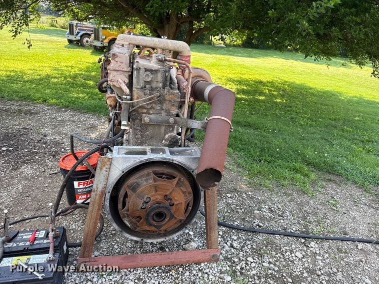 image for item EN0369 Cummins 855 engine
