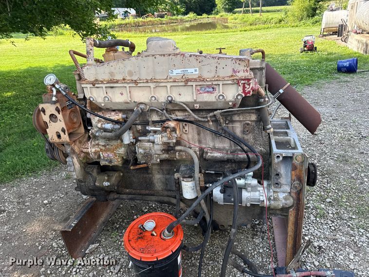 image for item EN0369 Cummins 855 engine