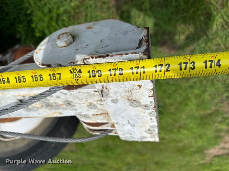 image for item EN0372 Auto Crane crane