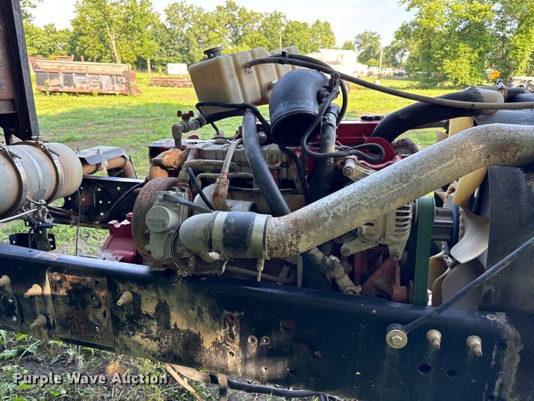 image for item EN0374 2009 Cummins ISB 200 engine