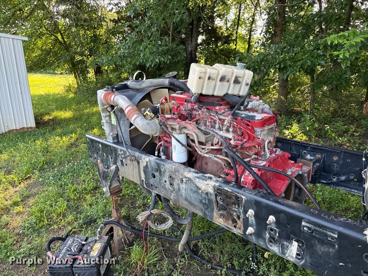 image for item EN0374 2009 Cummins ISB 200 engine