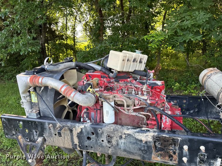 image for item EN0374 2009 Cummins ISB 200 engine