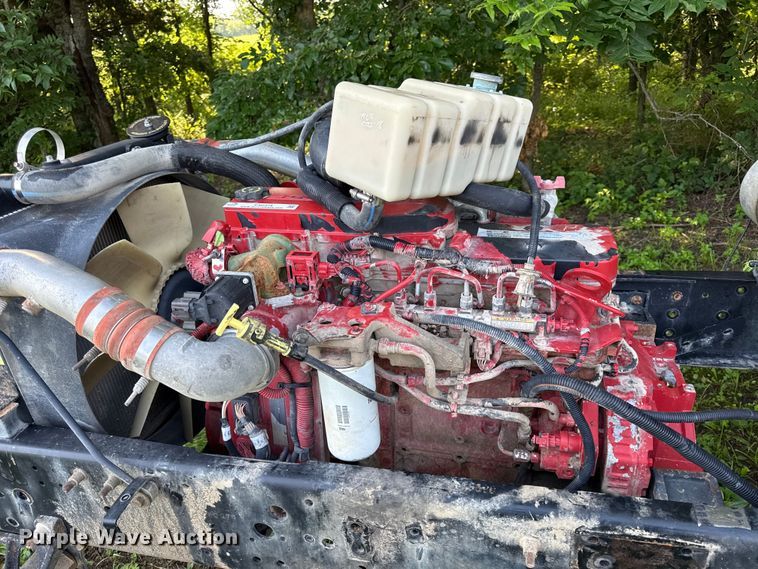 image for item EN0374 2009 Cummins ISB 200 engine