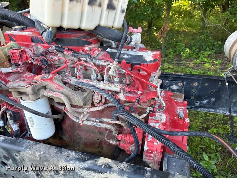 image for item EN0374 2009 Cummins ISB 200 engine