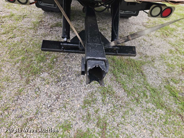 image for item EO7284 1998 International 4700 rollback truck