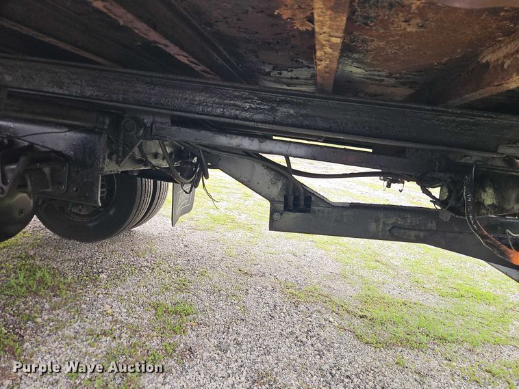 image for item EO7284 1998 International 4700 rollback truck