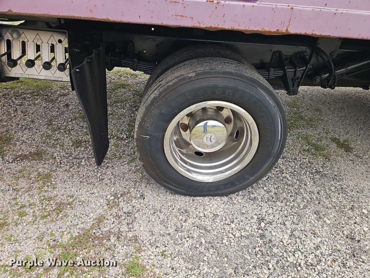 image for item EO7284 1998 International 4700 rollback truck