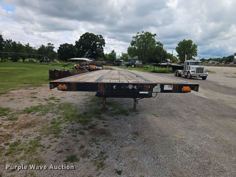 image for item EO8542 1999 Transcraft TL-2000 flatbed trailer