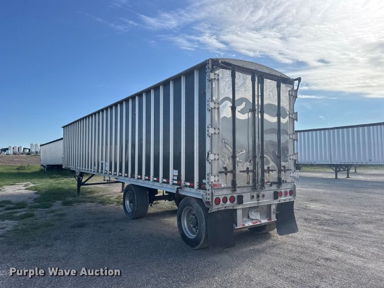 image for item ER2095 2009 Western walking floor trailer