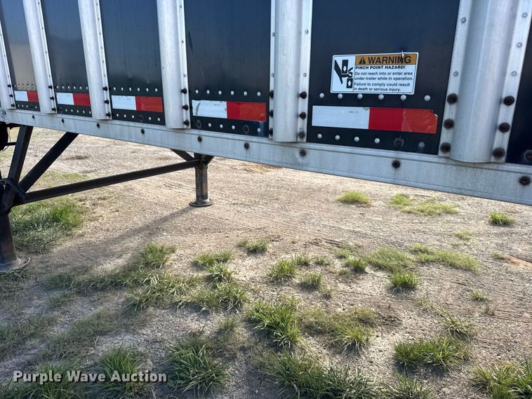 image for item ER2095 2009 Western walking floor trailer