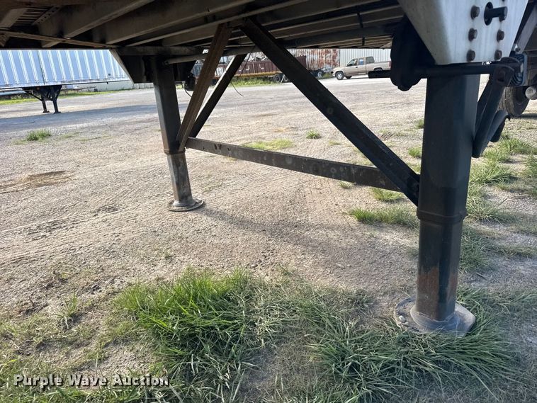 image for item ER2095 2009 Western walking floor trailer