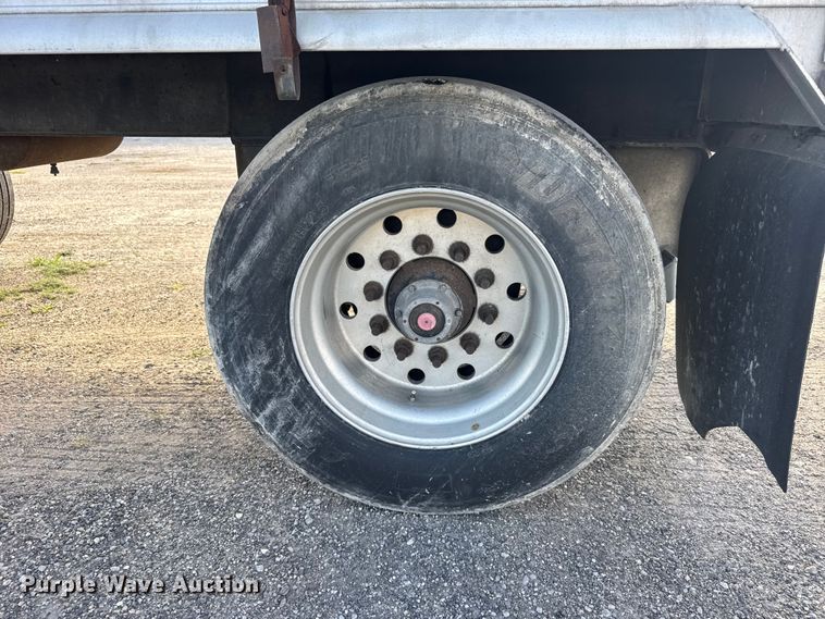 image for item ER2095 2009 Western walking floor trailer