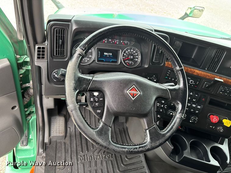 image for item ER3053 2022 International LT625 semi truck