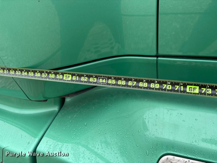 image for item ER3053 2022 International LT625 semi truck