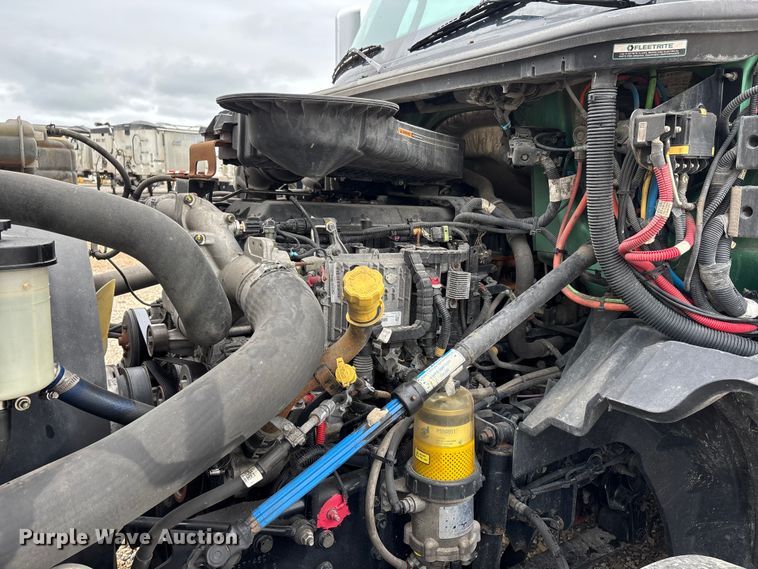 image for item ER3053 2022 International LT625 semi truck