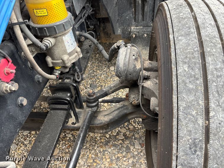 image for item ER3053 2022 International LT625 semi truck