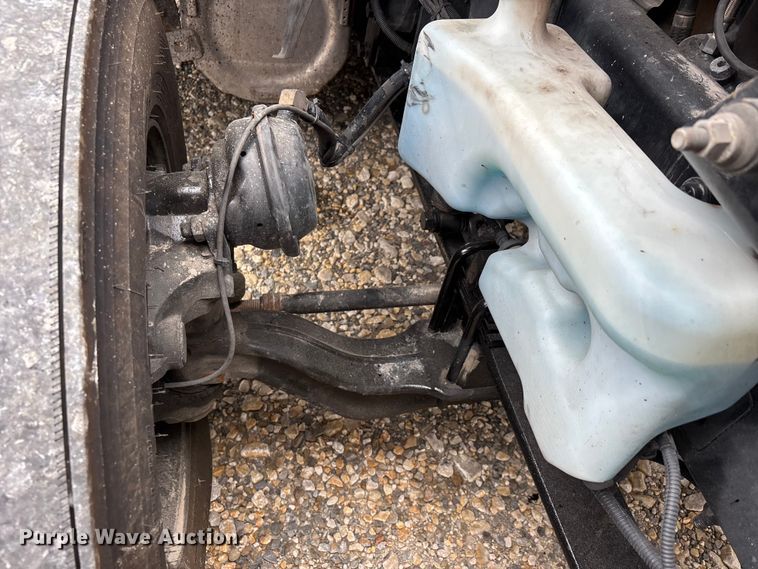 image for item ER3053 2022 International LT625 semi truck
