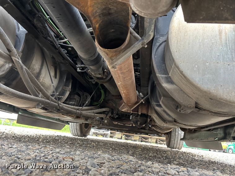 image for item ER3053 2022 International LT625 semi truck