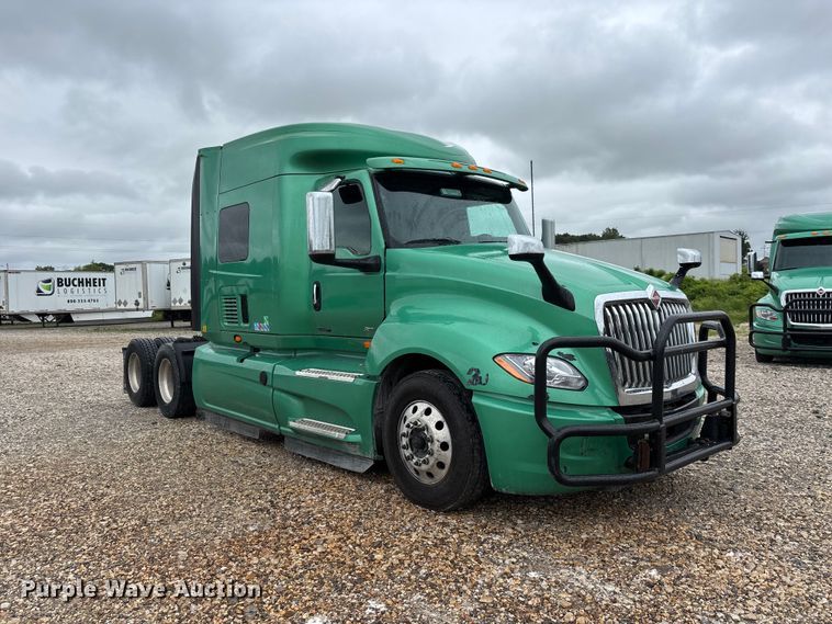 image for item ER3054 2023 International LT625 semi truck