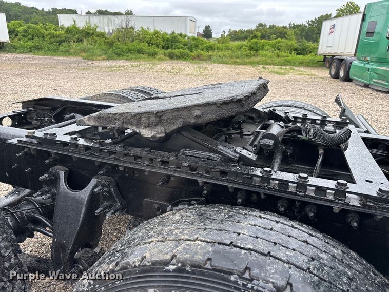 image for item ER3054 2023 International LT625 semi truck