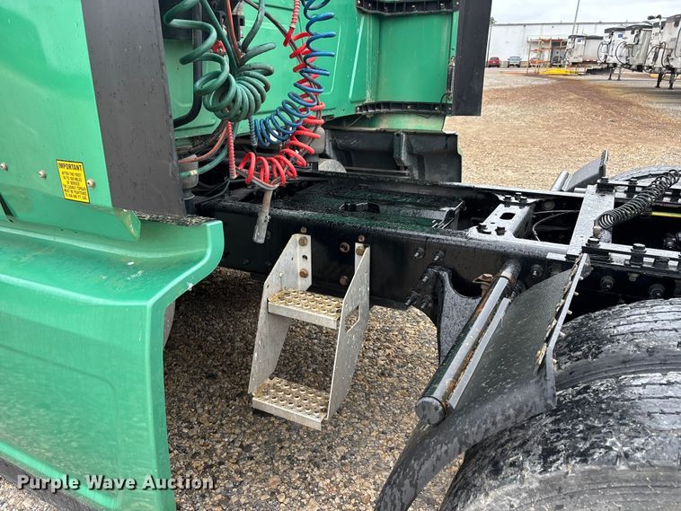 image for item ER3054 2023 International LT625 semi truck
