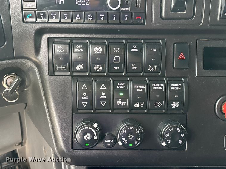 image for item ER3054 2023 International LT625 semi truck