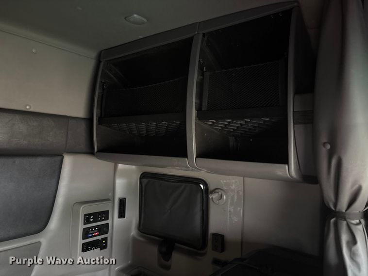 image for item ER3054 2023 International LT625 semi truck