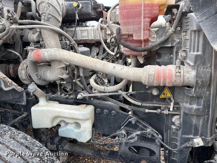 image for item ER3054 2023 International LT625 semi truck