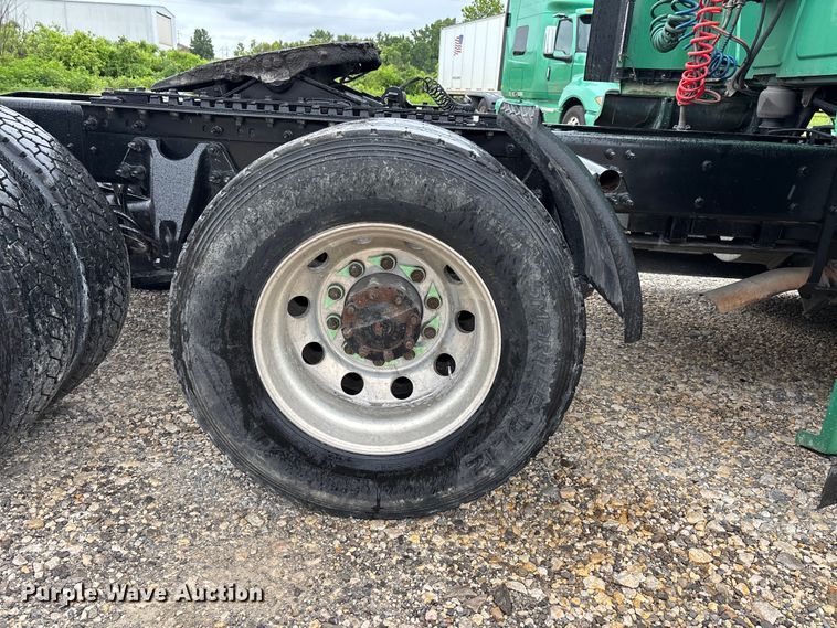 image for item ER3054 2023 International LT625 semi truck