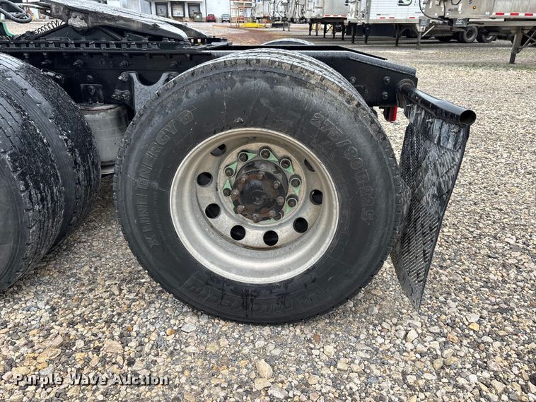 image for item ER3054 2023 International LT625 semi truck