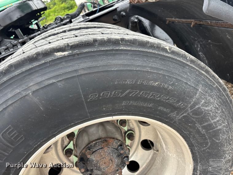 image for item ER3055 2022 International LT625 semi truck