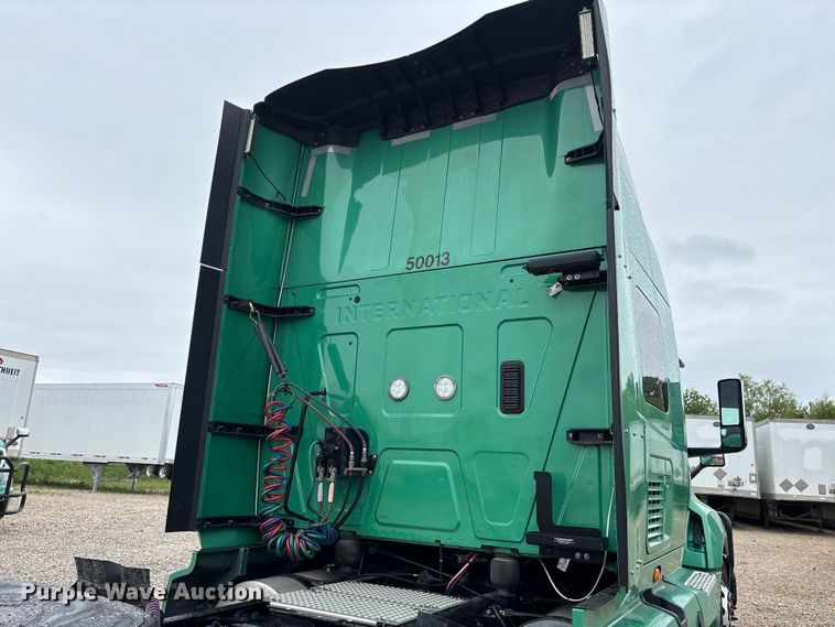 image for item ER3056 2024 International LT625 semi truck