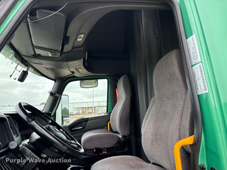 image for item ER3056 2024 International LT625 semi truck