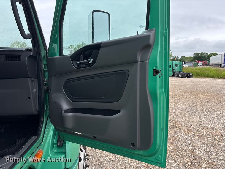 image for item ER3056 2024 International LT625 semi truck
