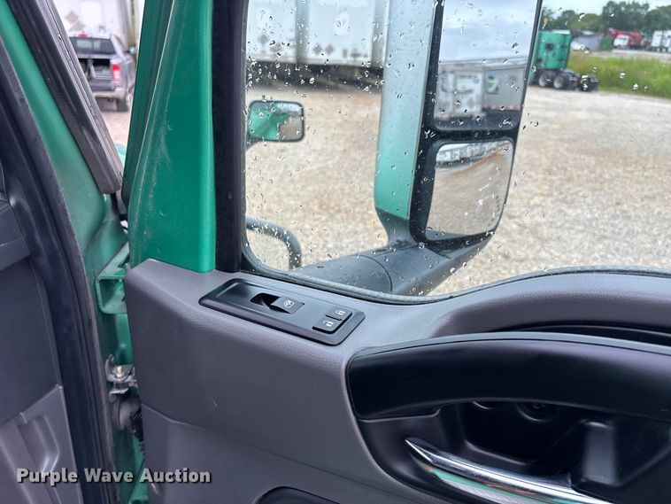 image for item ER3056 2024 International LT625 semi truck