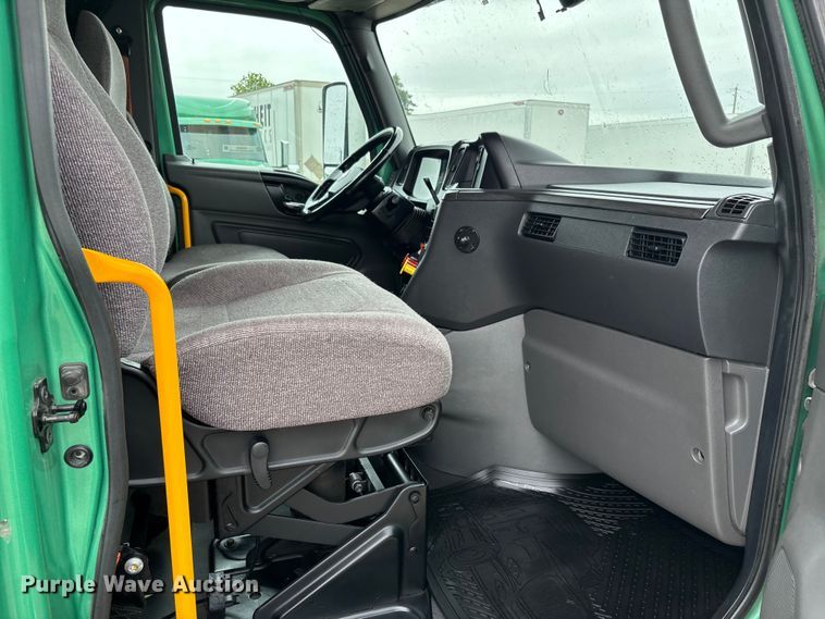 image for item ER3056 2024 International LT625 semi truck