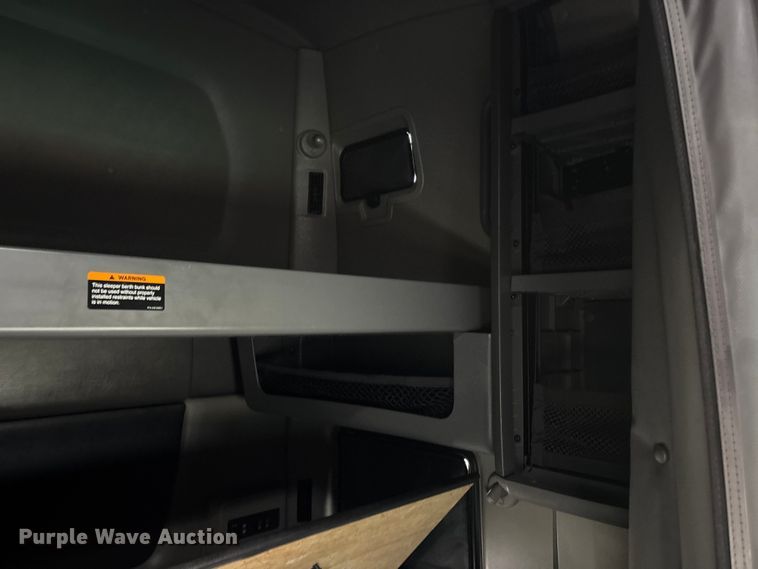image for item ER3056 2024 International LT625 semi truck