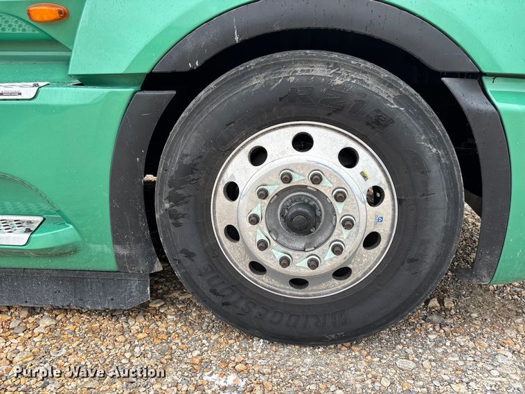 image for item ER3056 2024 International LT625 semi truck