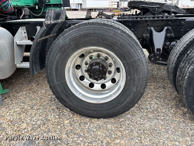 image for item ER3056 2024 International LT625 semi truck