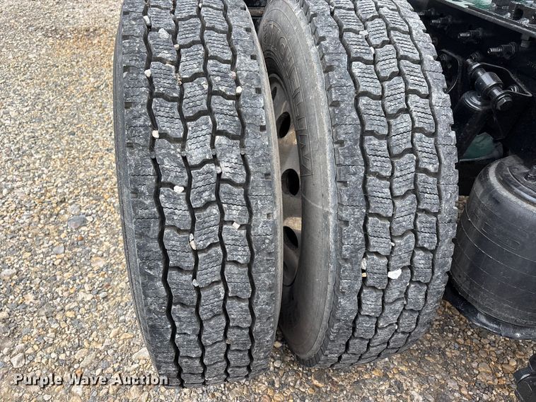 image for item ER3056 2024 International LT625 semi truck