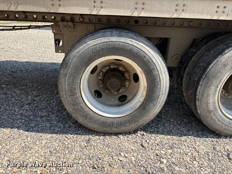 image for item ER3089 2011 Wabash dry van trailer