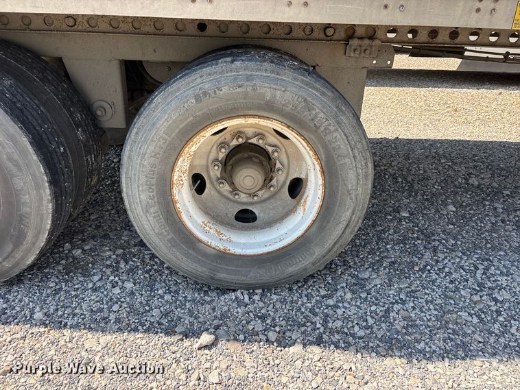 image for item ER3089 2011 Wabash dry van trailer